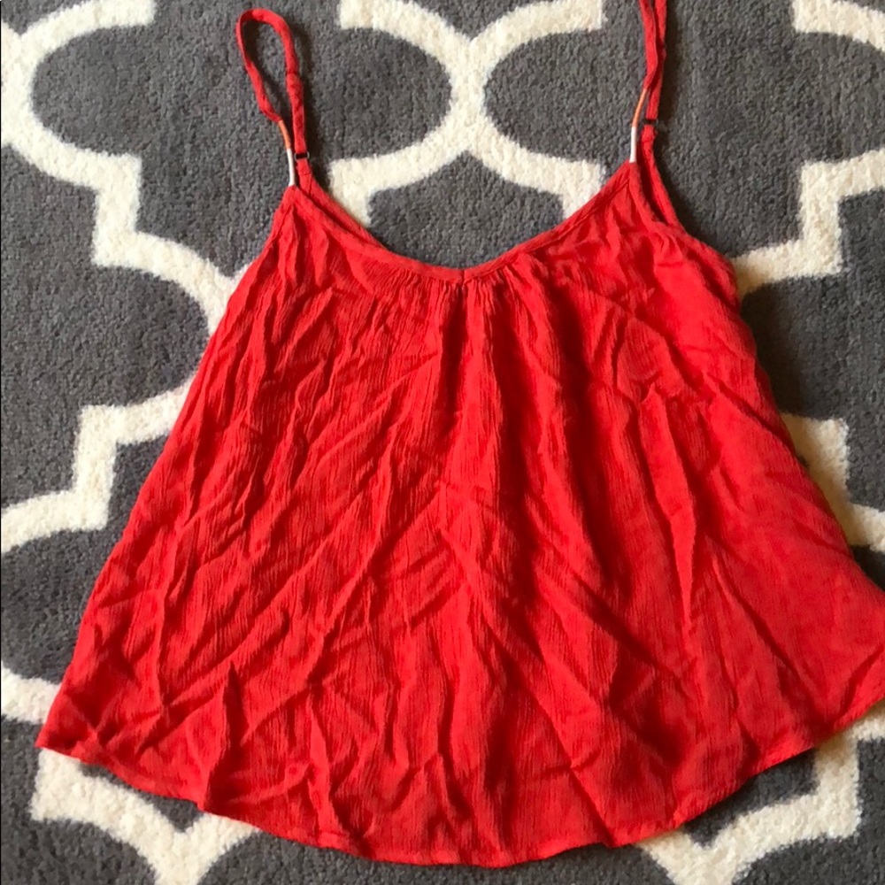 Cropped flowy tank